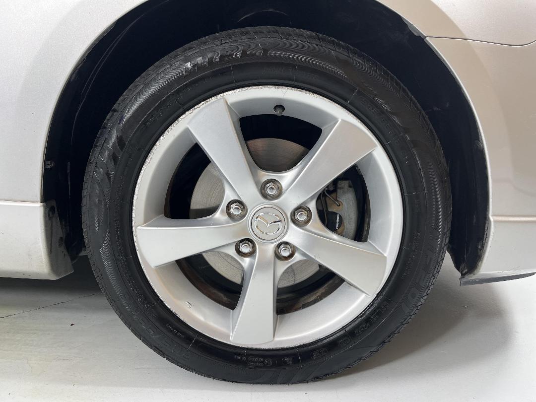 Photo '9' of Mazda Axela Photo '9' of Mazda Axela