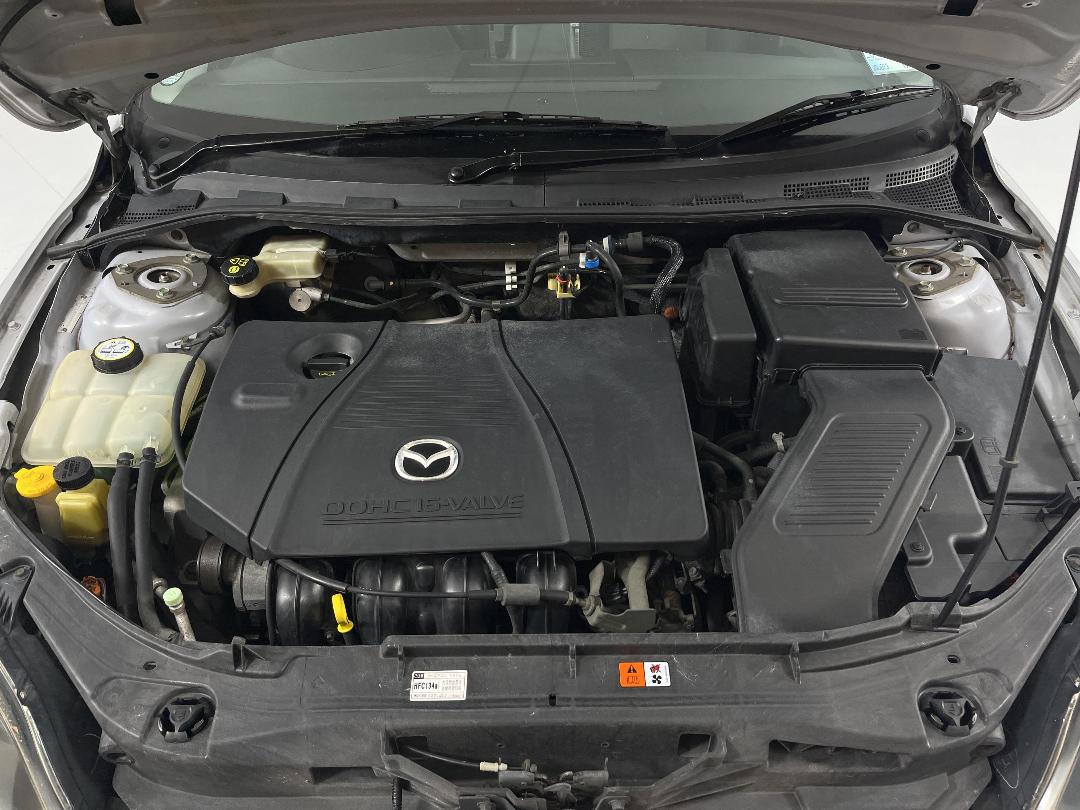 Photo '13' of Mazda Axela Photo '13' of Mazda Axela