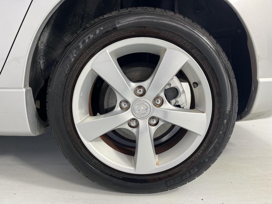 Photo '11' of Mazda Axela Photo '11' of Mazda Axela