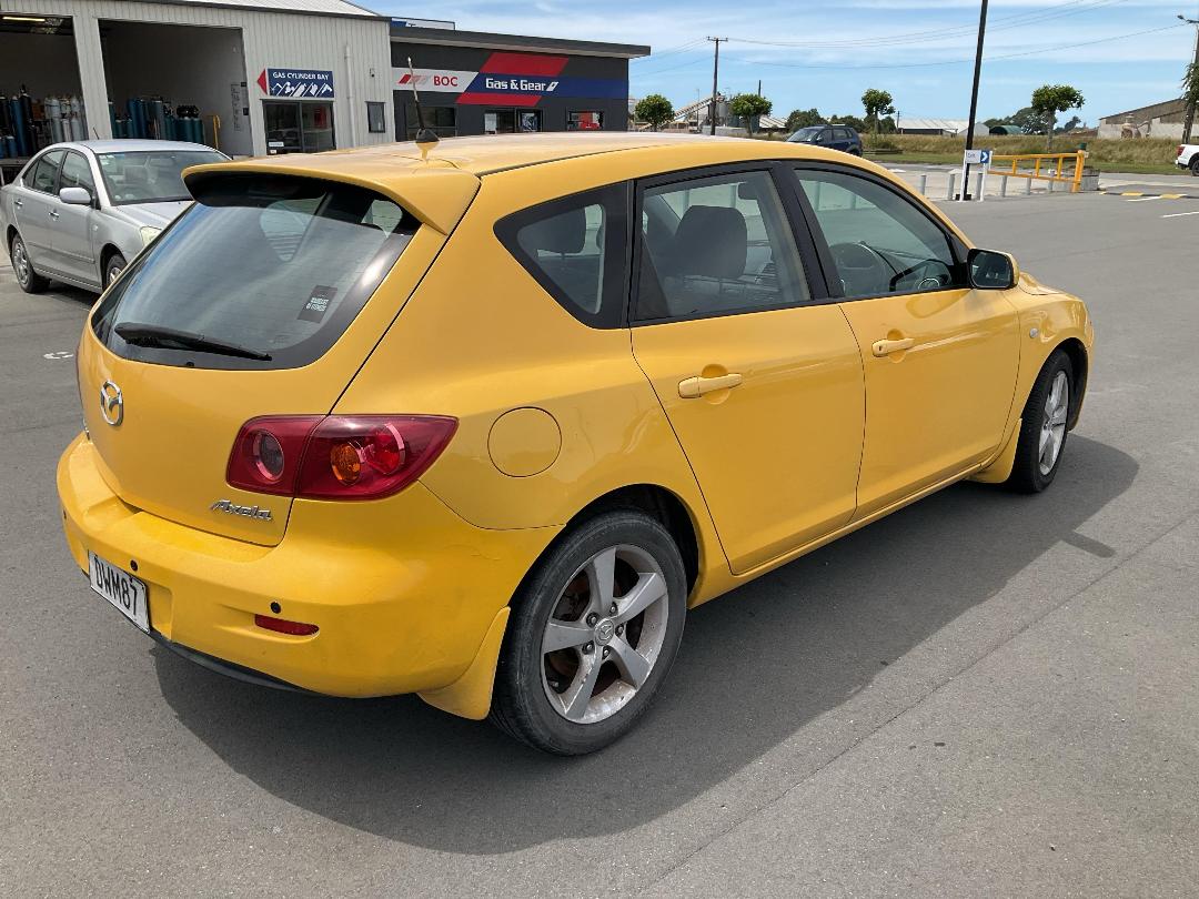 Photo '5' of Mazda Axela