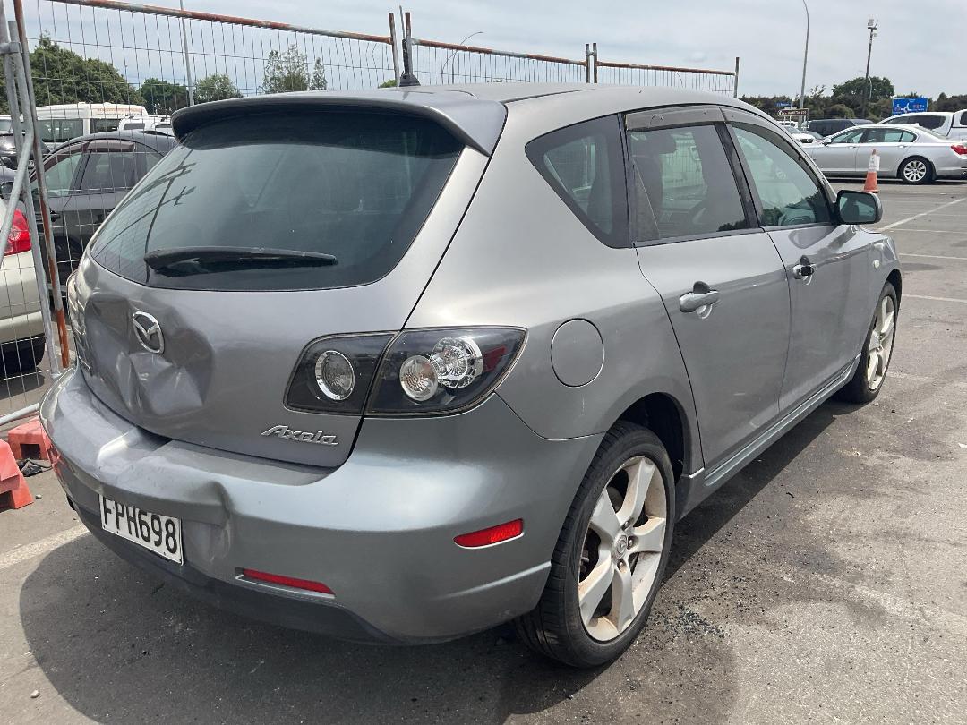 Photo '4' of Mazda Axela Photo '4' of Mazda Axela