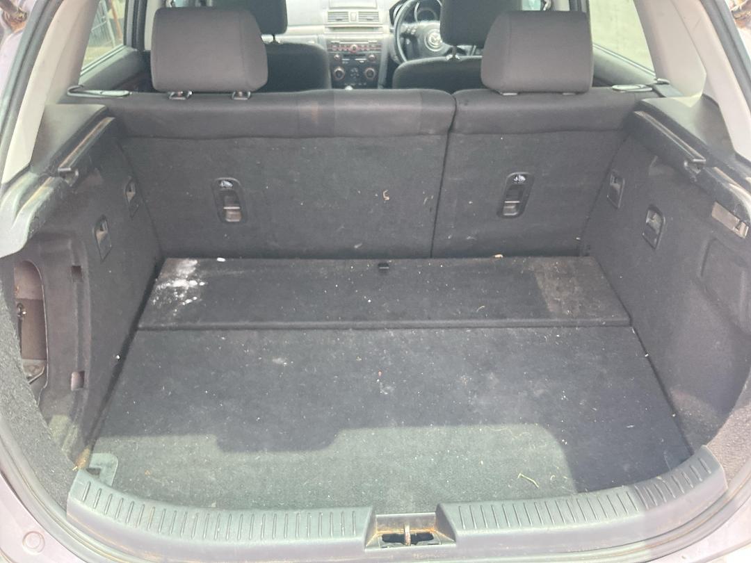 Photo '10' of Mazda Axela Photo '10' of Mazda Axela