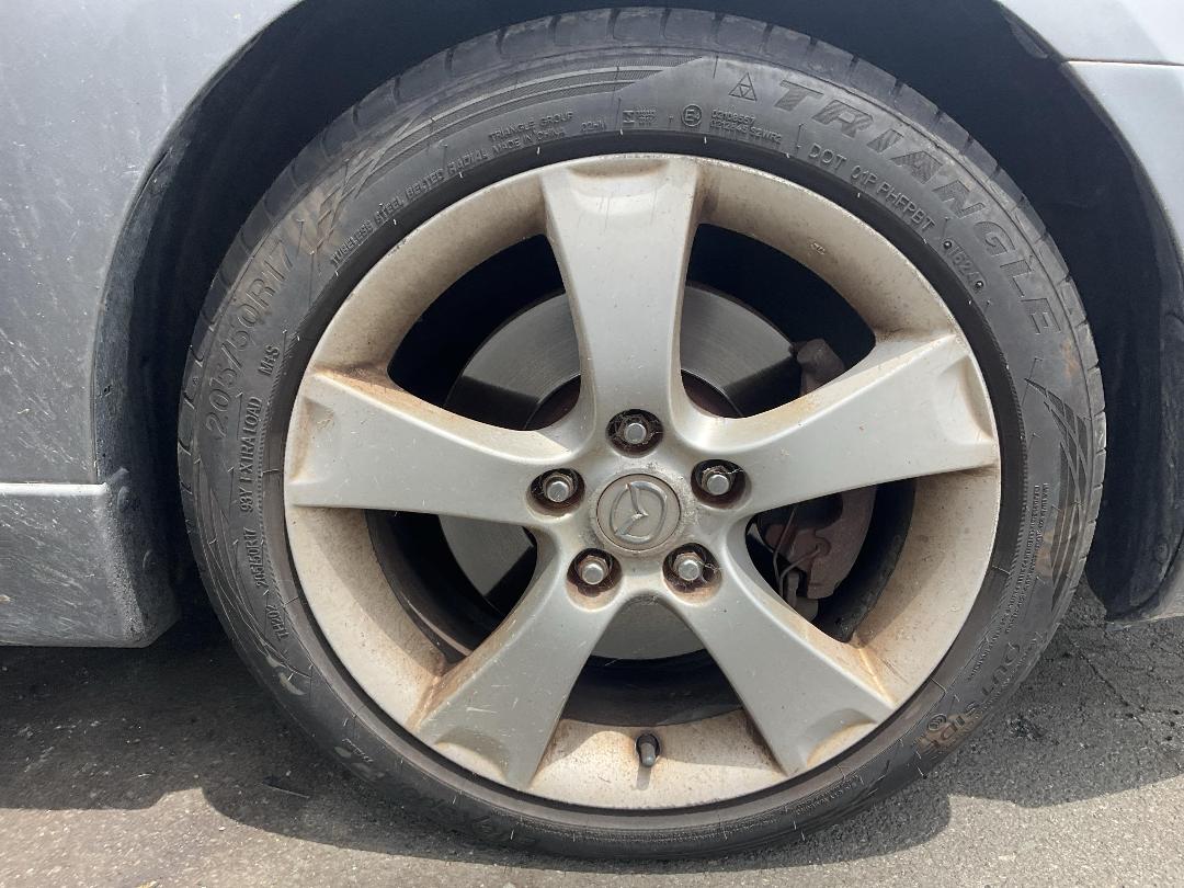 Photo '12' of Mazda Axela Photo '12' of Mazda Axela