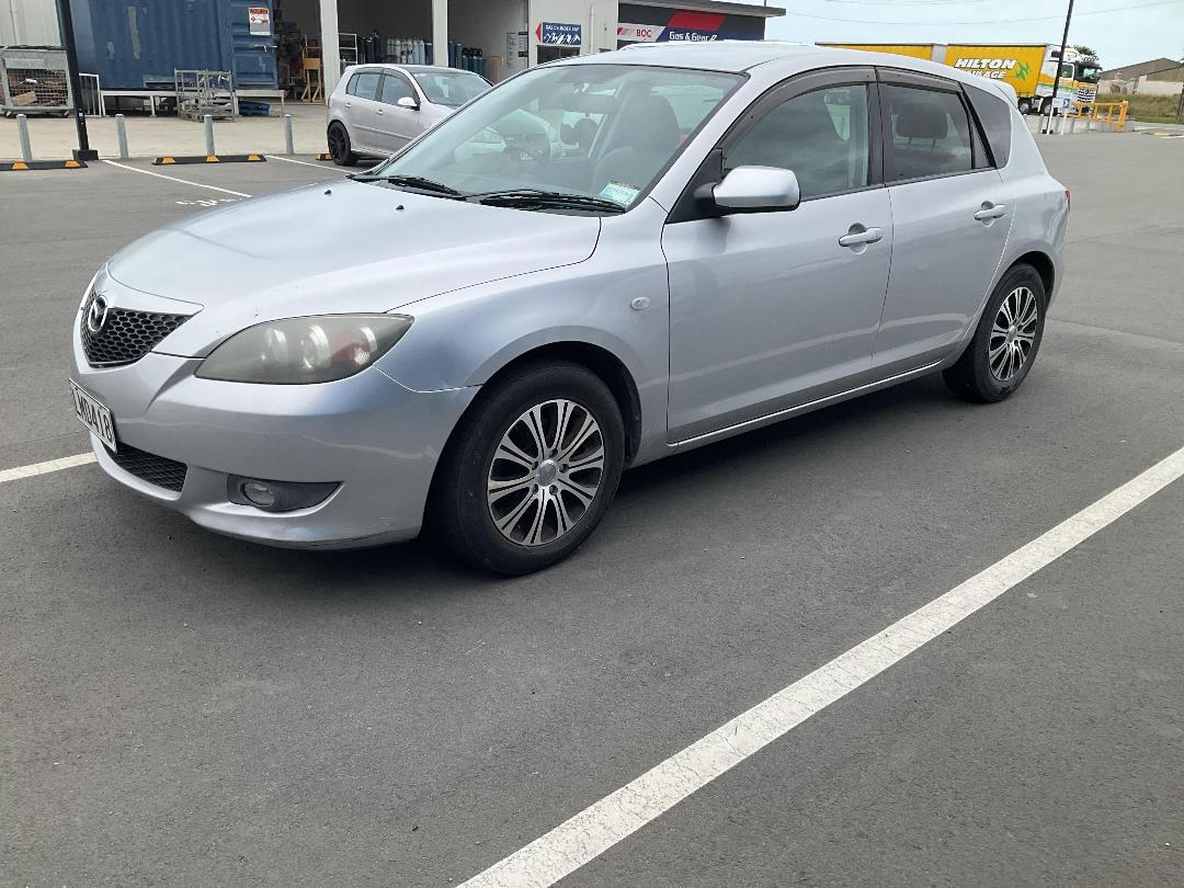 Photo '5' of Mazda Axela