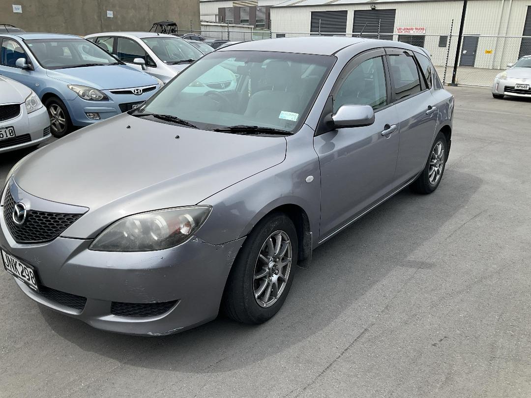 Photo '3' of Mazda Axela