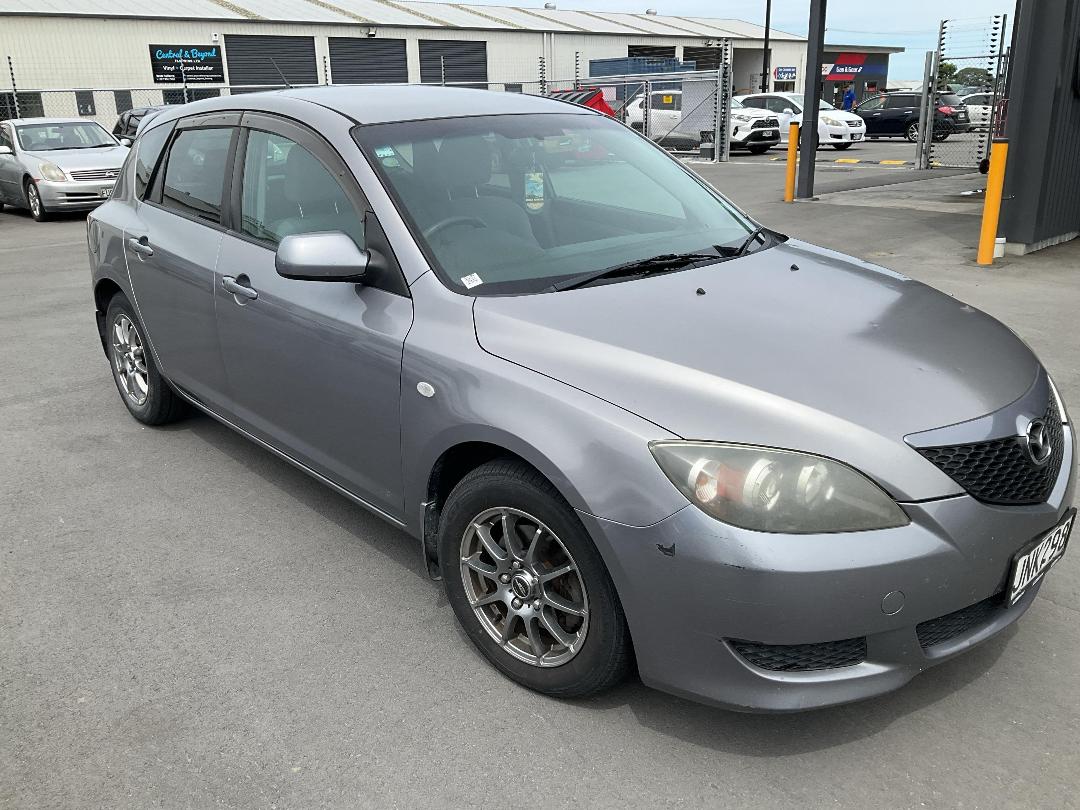 Photo '7' of Mazda Axela