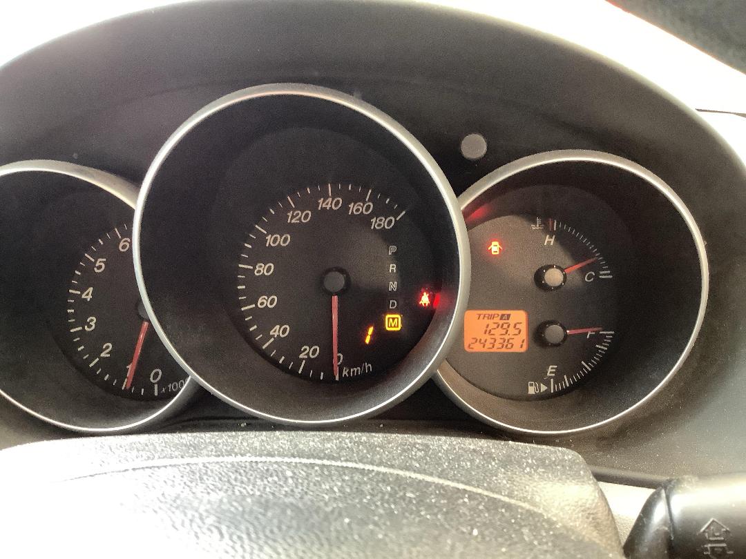 Photo '23' of Mazda Axela