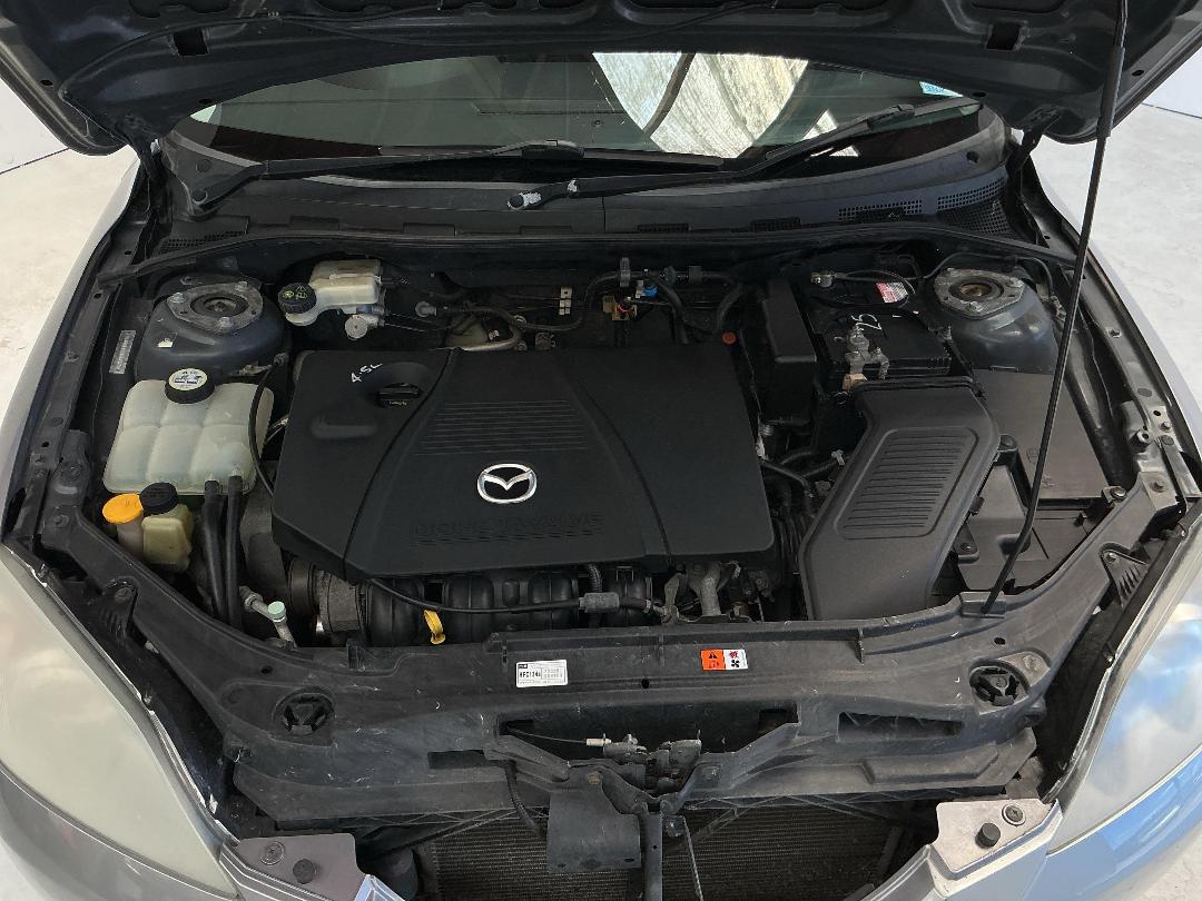 Photo '13' of Mazda Axela