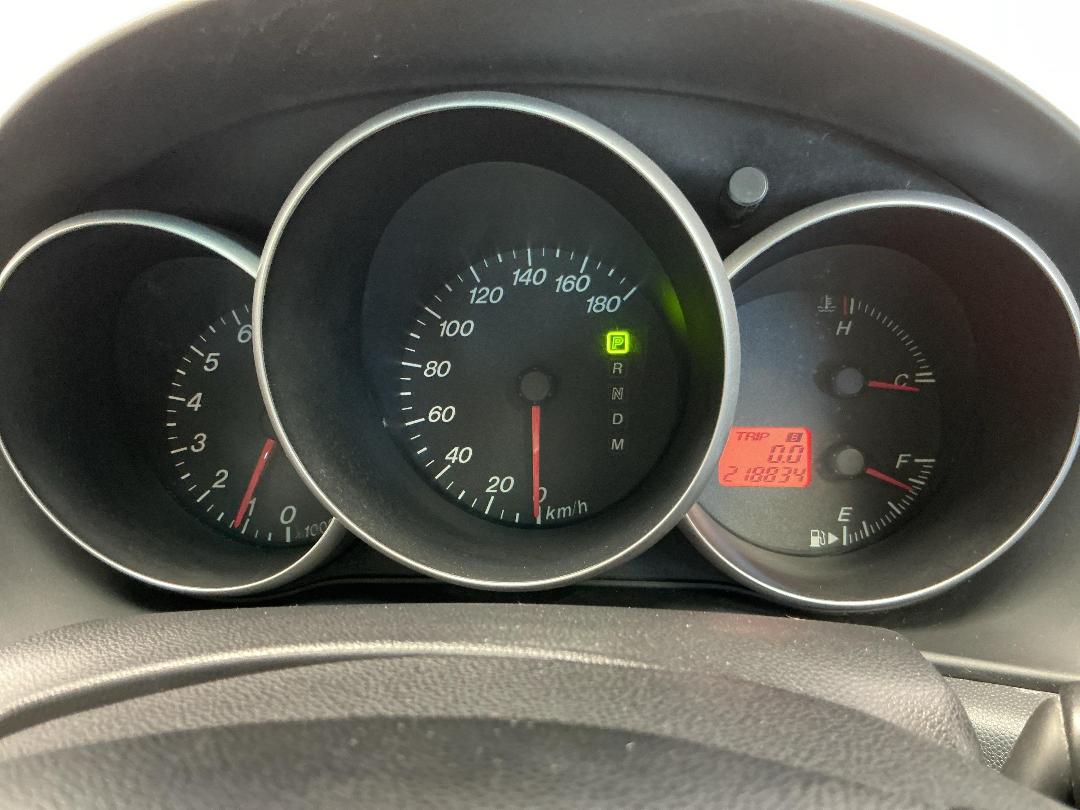 Photo '21' of Mazda Axela