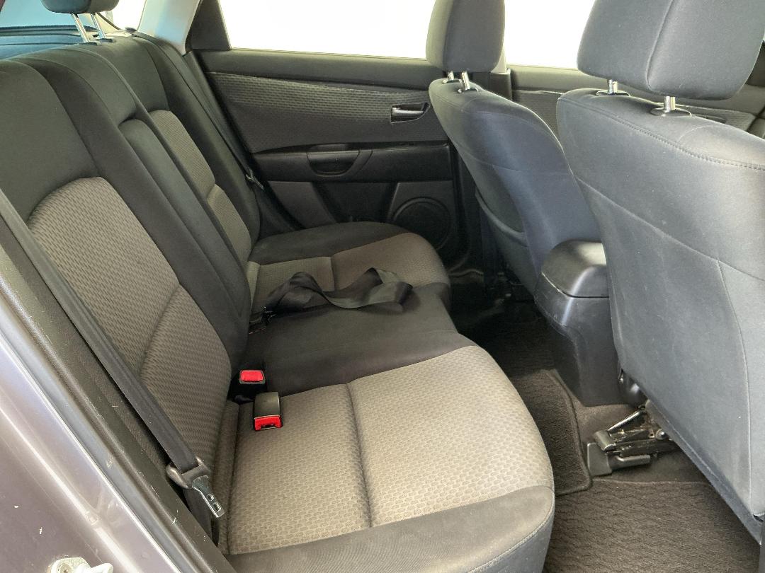 Photo '20' of Mazda Axela