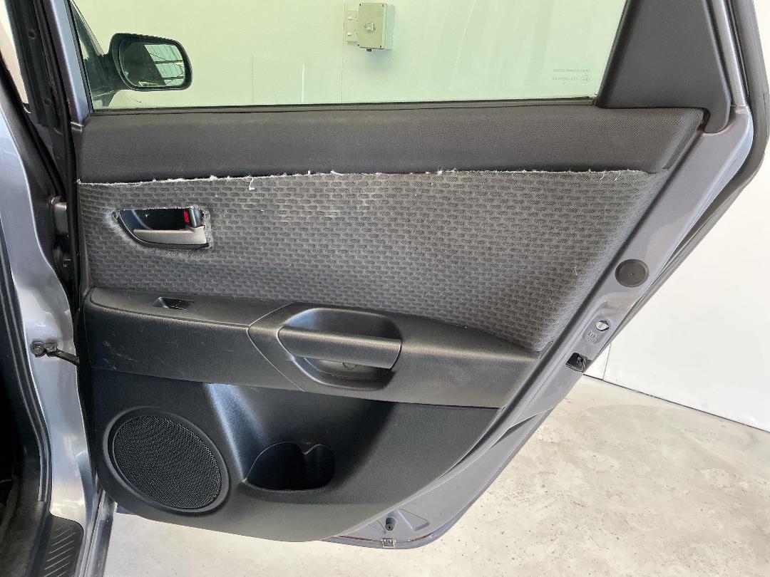 Photo '19' of Mazda Axela