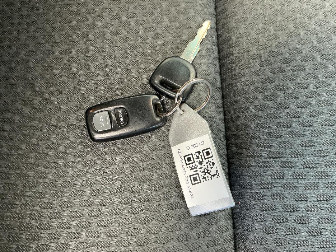 Photo '22' of Mazda Axela