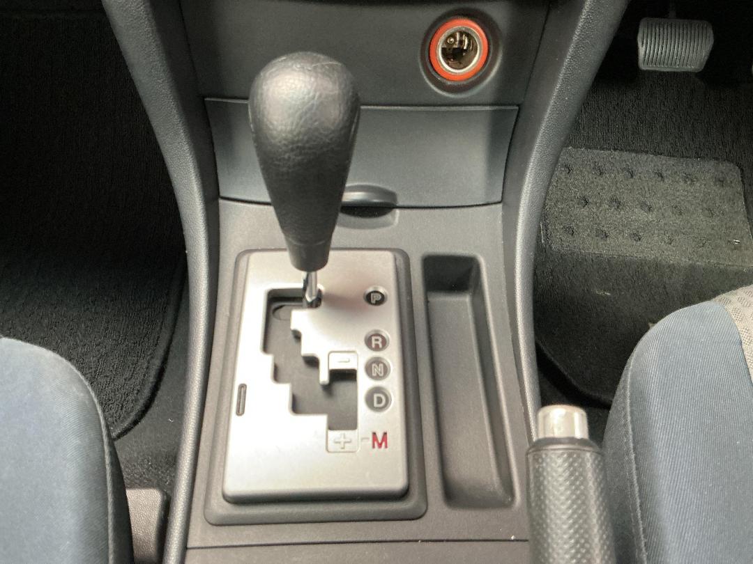 Photo '23' of Mazda Axela