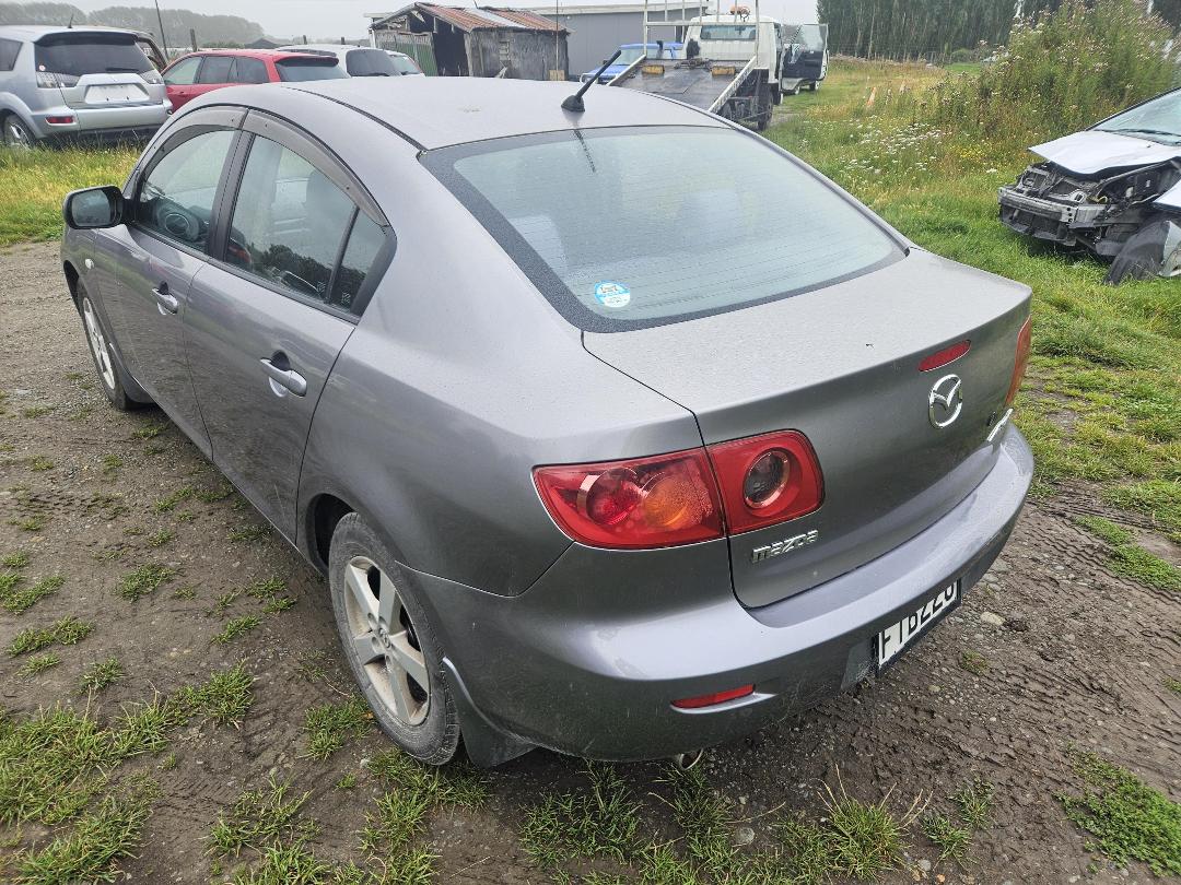 Photo '3' of Mazda Axela Photo '3' of Mazda Axela