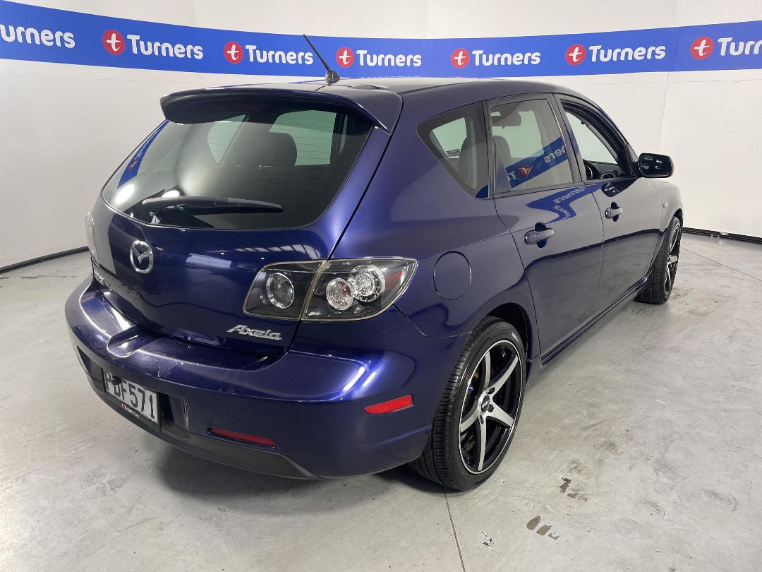 Photo '7' of Mazda Axela