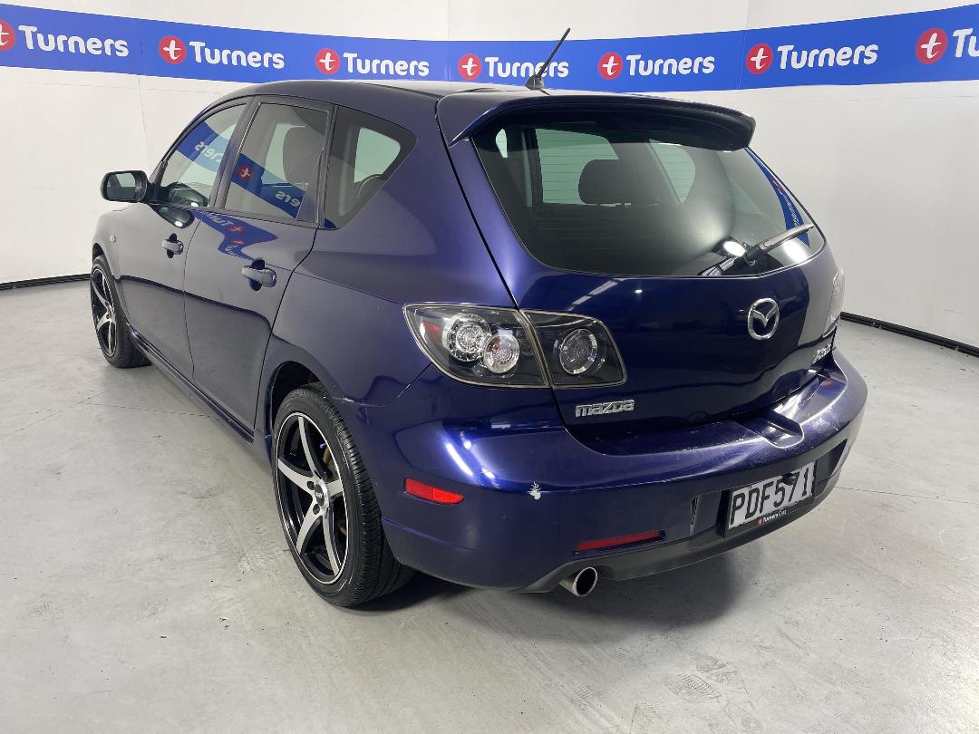 Photo '5' of Mazda Axela