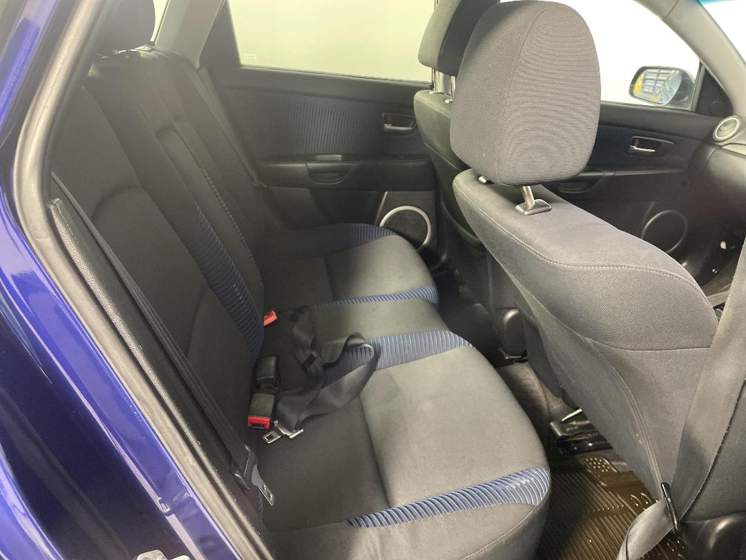 Photo '20' of Mazda Axela