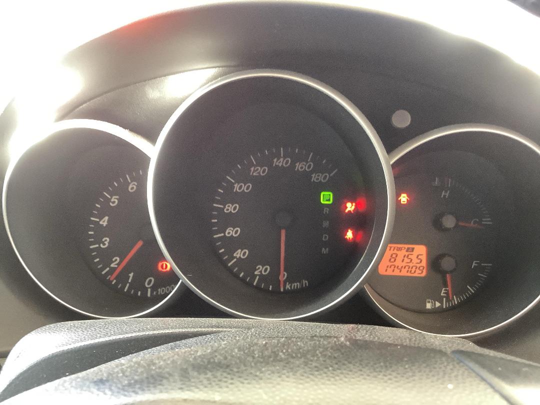 Photo '13' of Mazda Axela