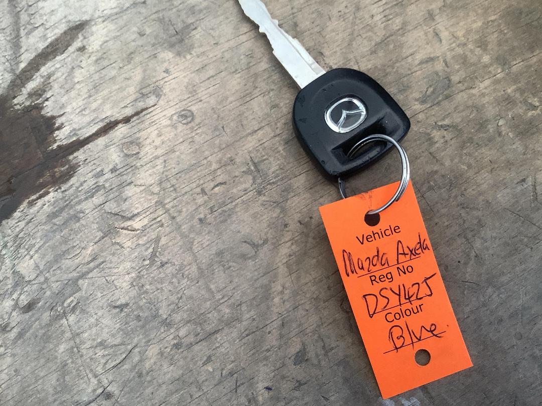 Photo '16' of Mazda Axela