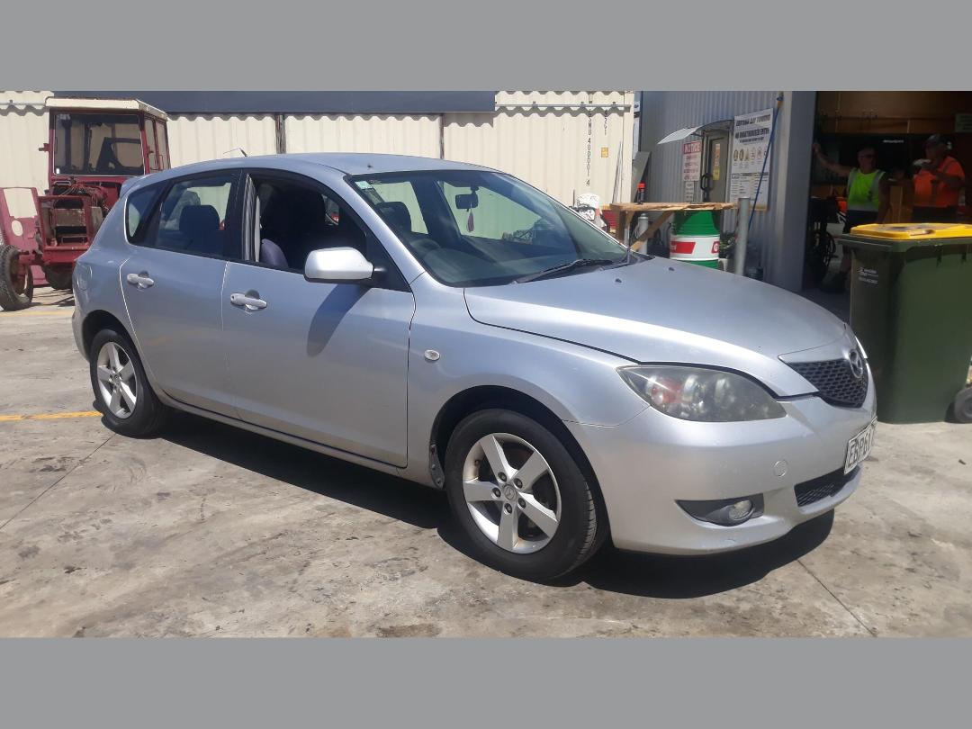 Photo '2' of Mazda Axela