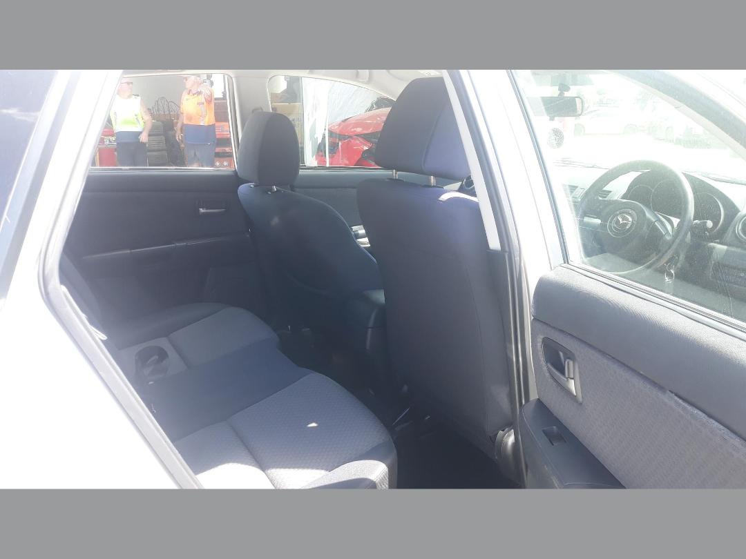 Photo '7' of Mazda Axela