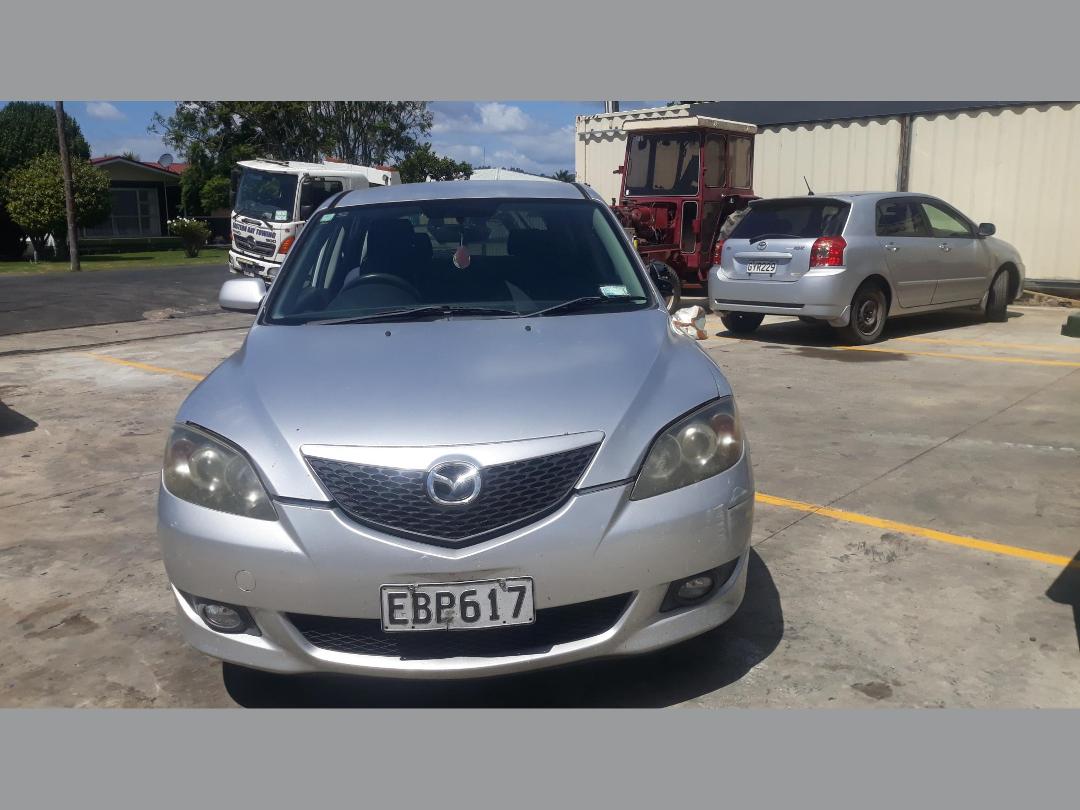 Photo '3' of Mazda Axela