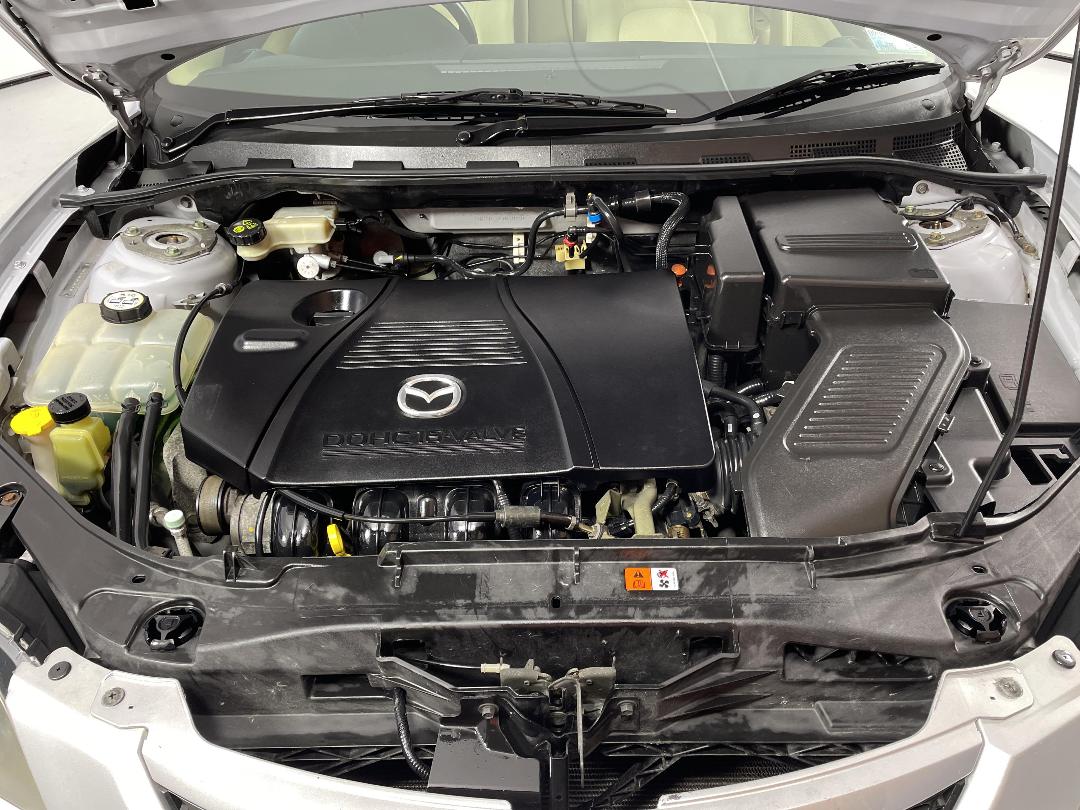 Photo '13' of Mazda Axela