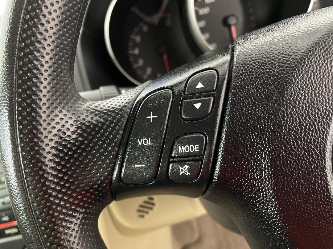 Photo '23' of Mazda Axela