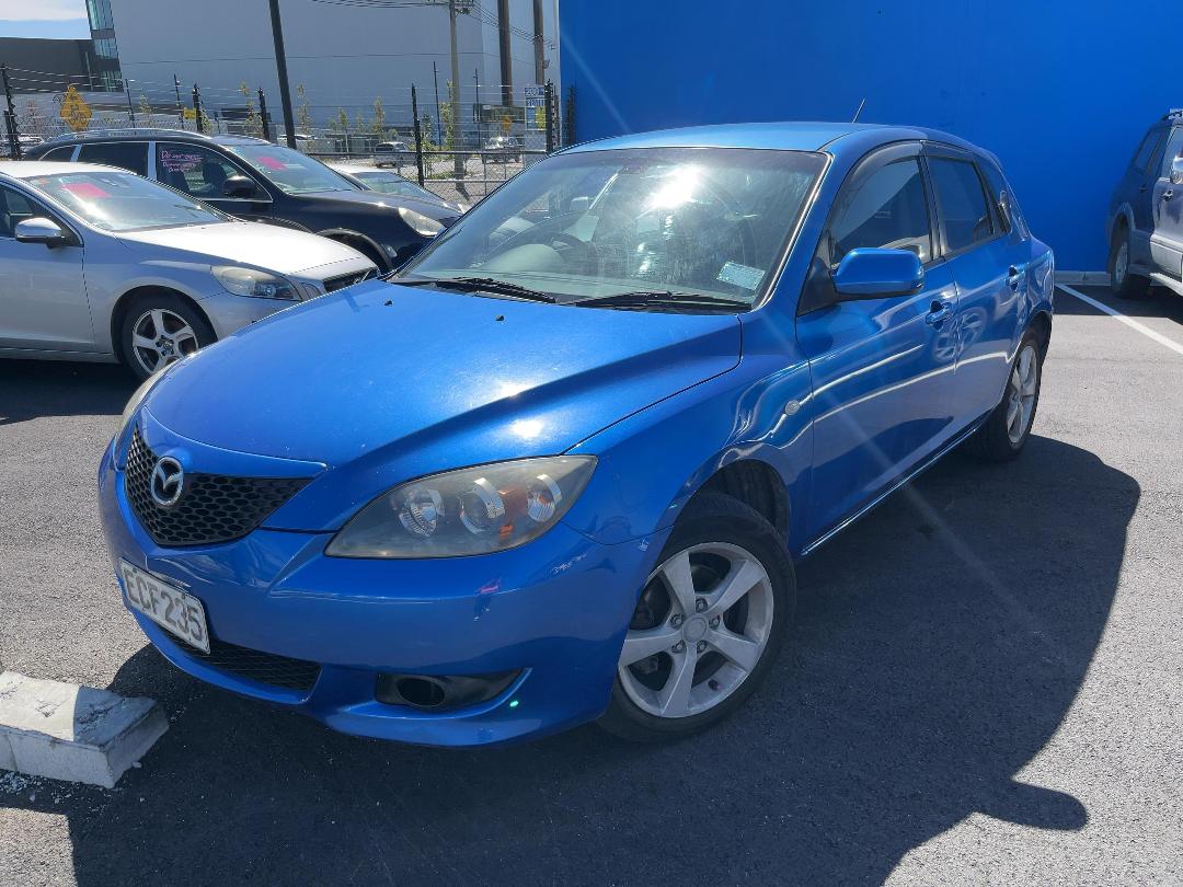 Photo '2' of Mazda Axela