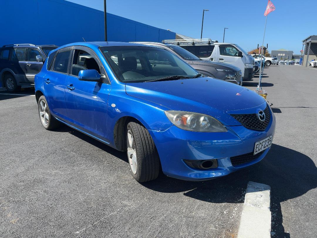 Photo '4' of Mazda Axela