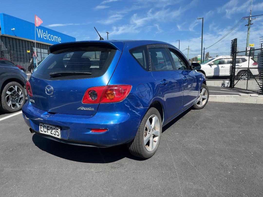 Photo '5' of Mazda Axela