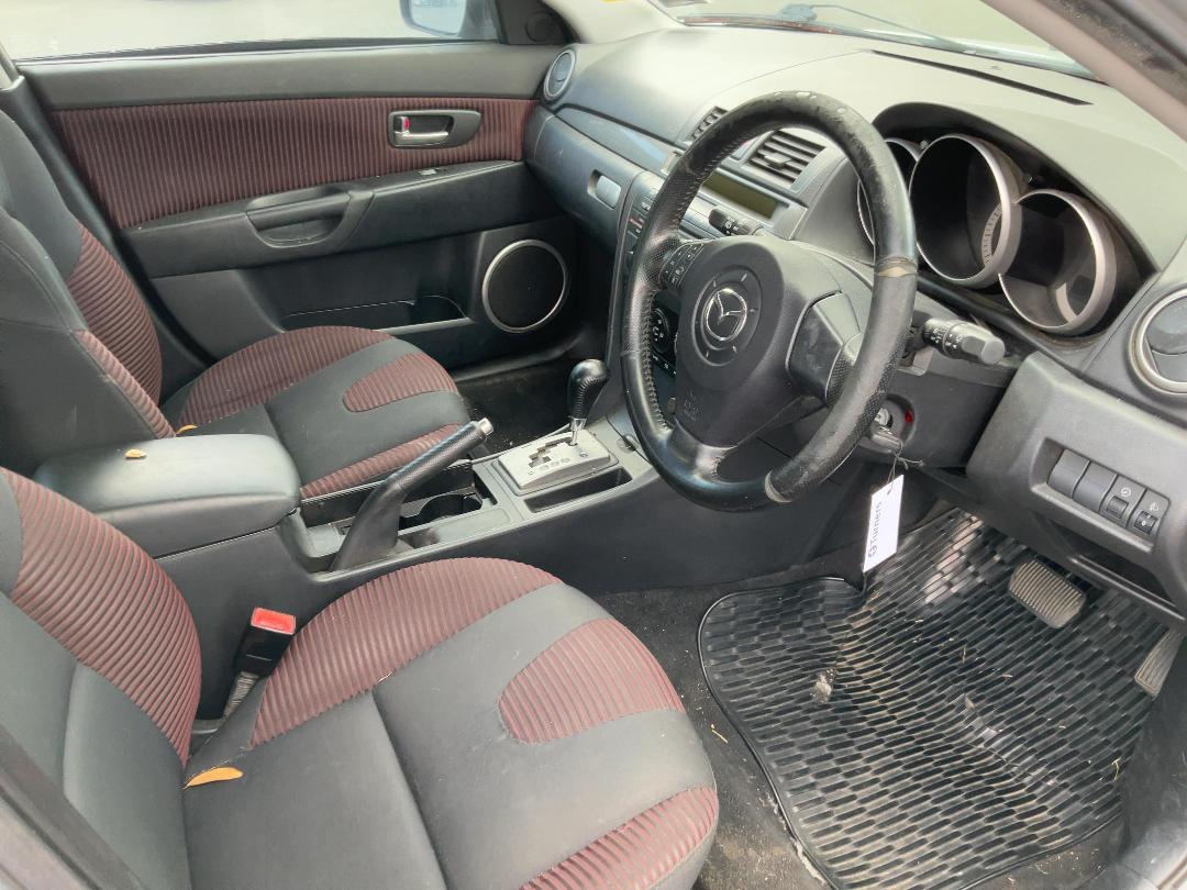 Photo '19' of Mazda Axela