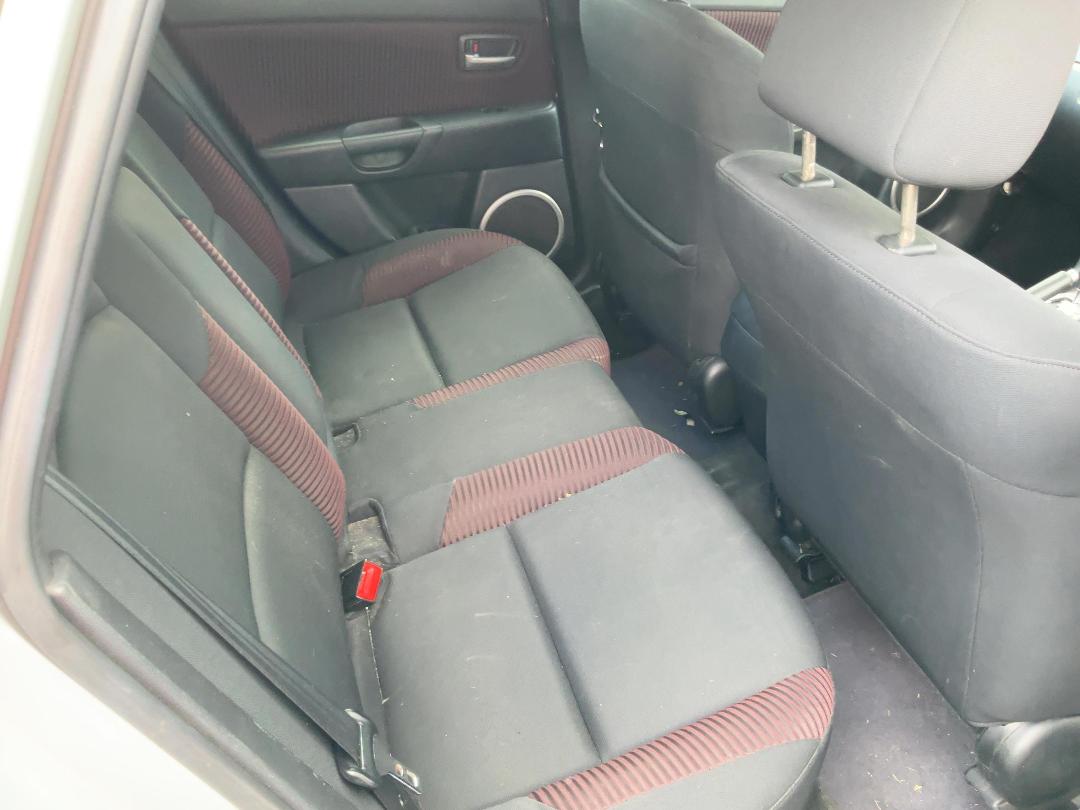 Photo '21' of Mazda Axela