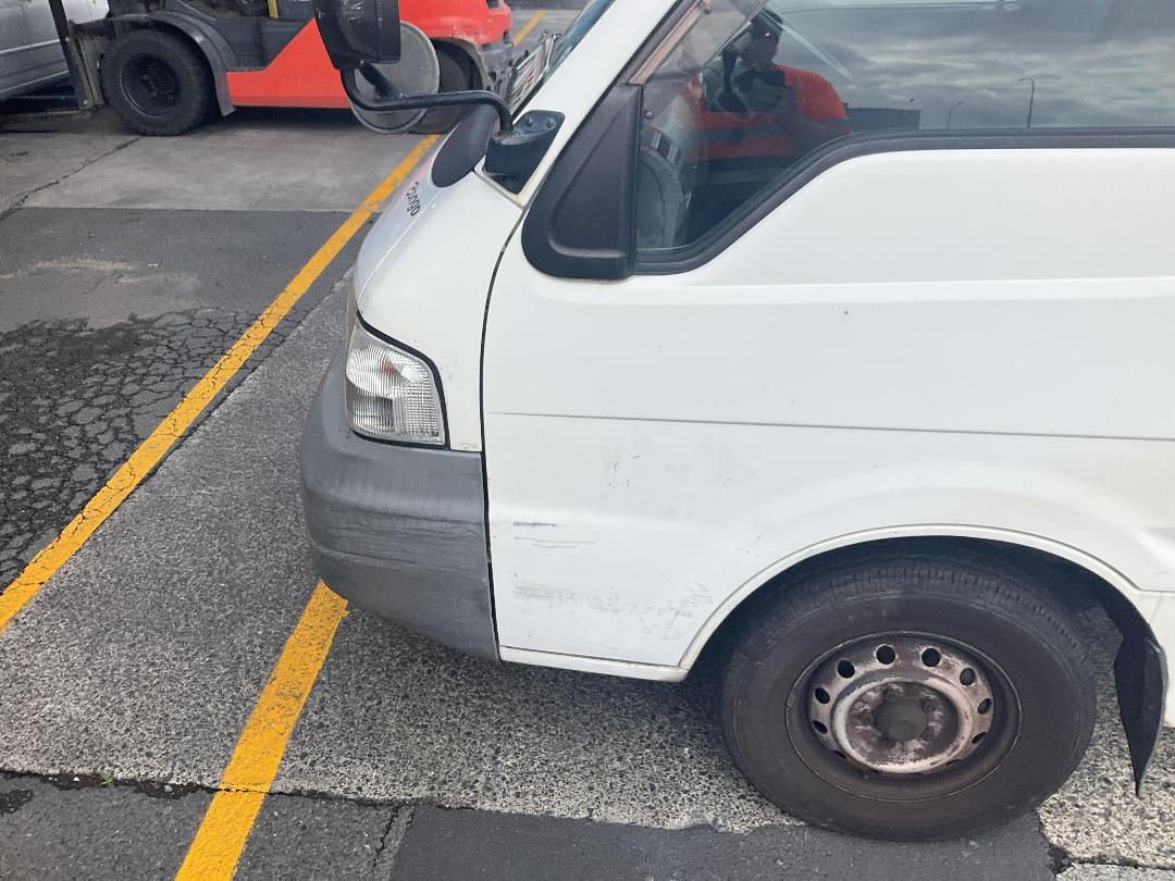 Photo '8' of Mazda Bongo Photo '8' of Mazda Bongo