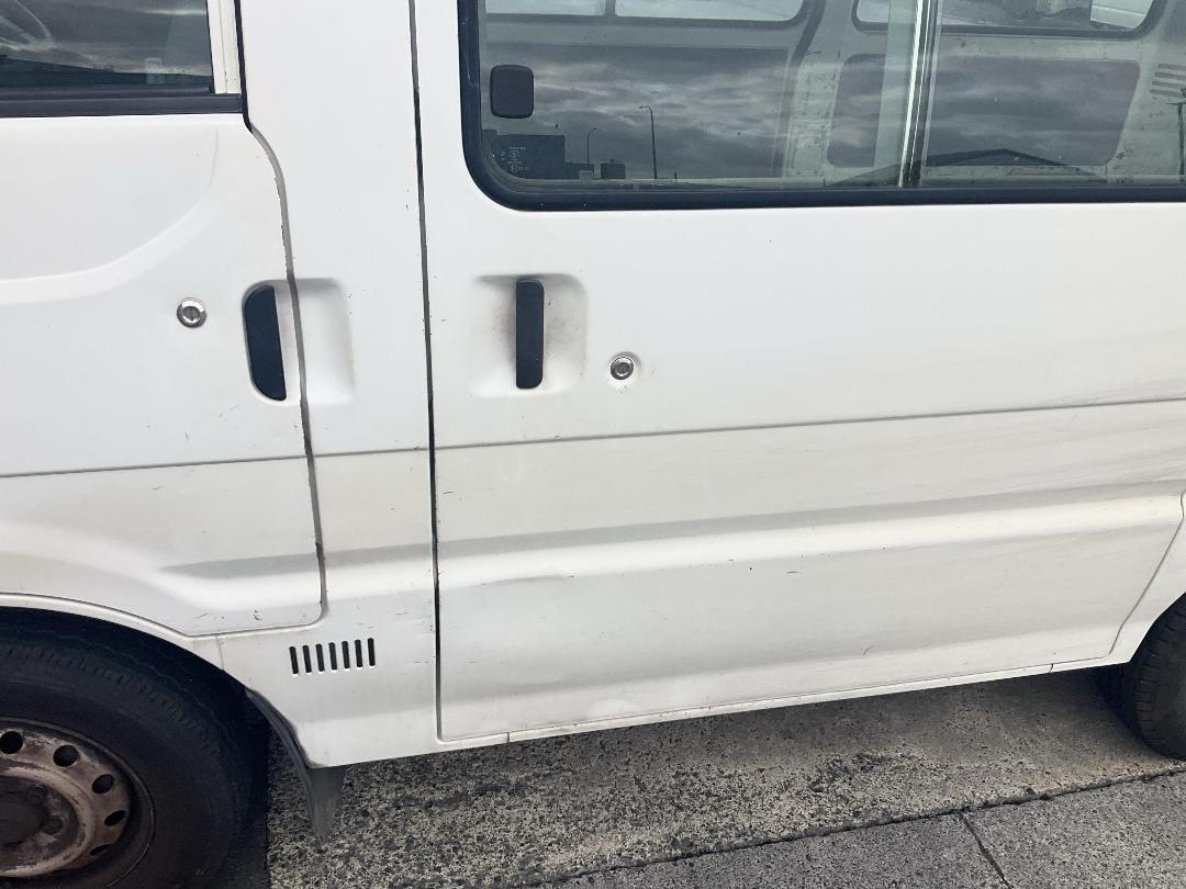 Photo '9' of Mazda Bongo Photo '9' of Mazda Bongo