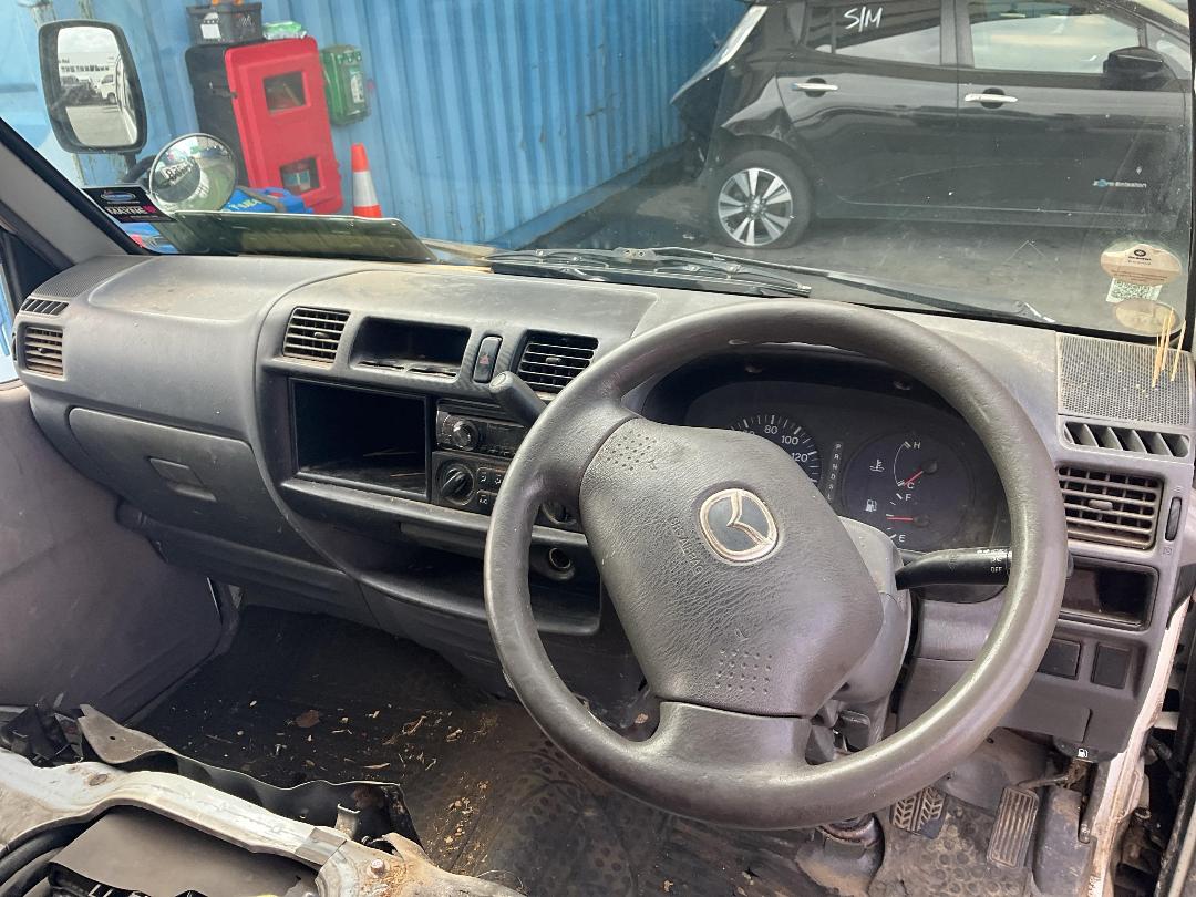 Photo '26' of Mazda Bongo Photo '26' of Mazda Bongo