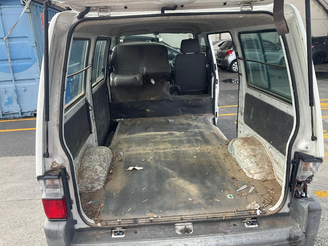 Photo '27' of Mazda Bongo Photo '27' of Mazda Bongo