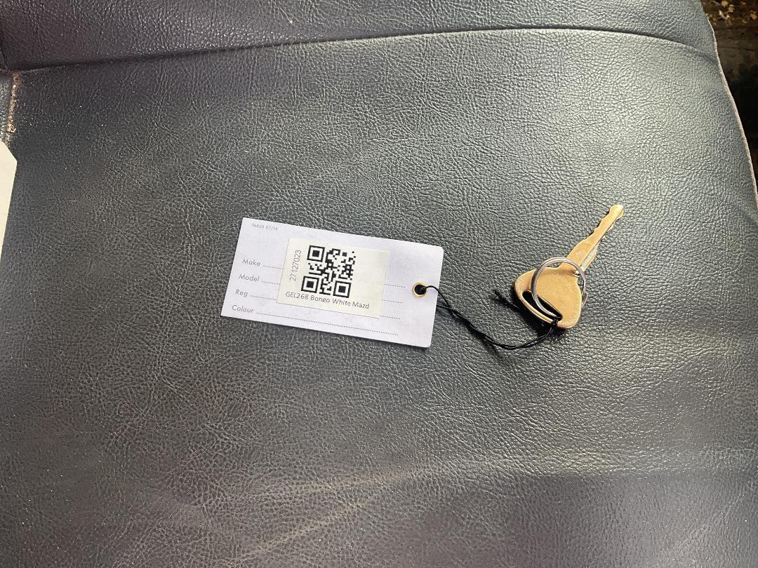 Photo '23' of Mazda Bongo Photo '23' of Mazda Bongo