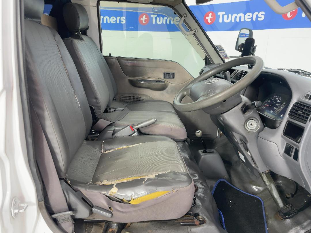 Photo '16' of Mazda Bongo