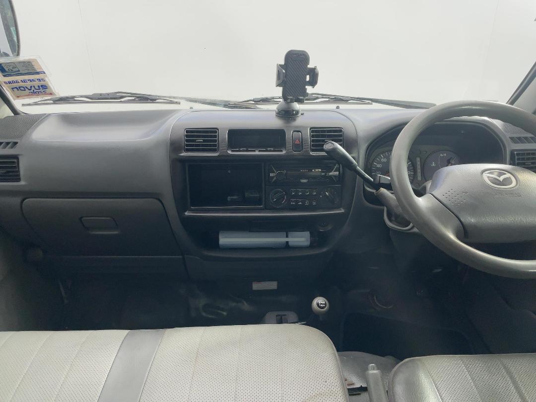 Photo '17' of Mazda Bongo