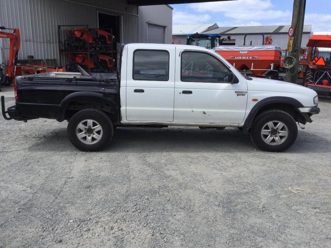 Photo '8' of Mazda Bounty DBL CAB W/S TD