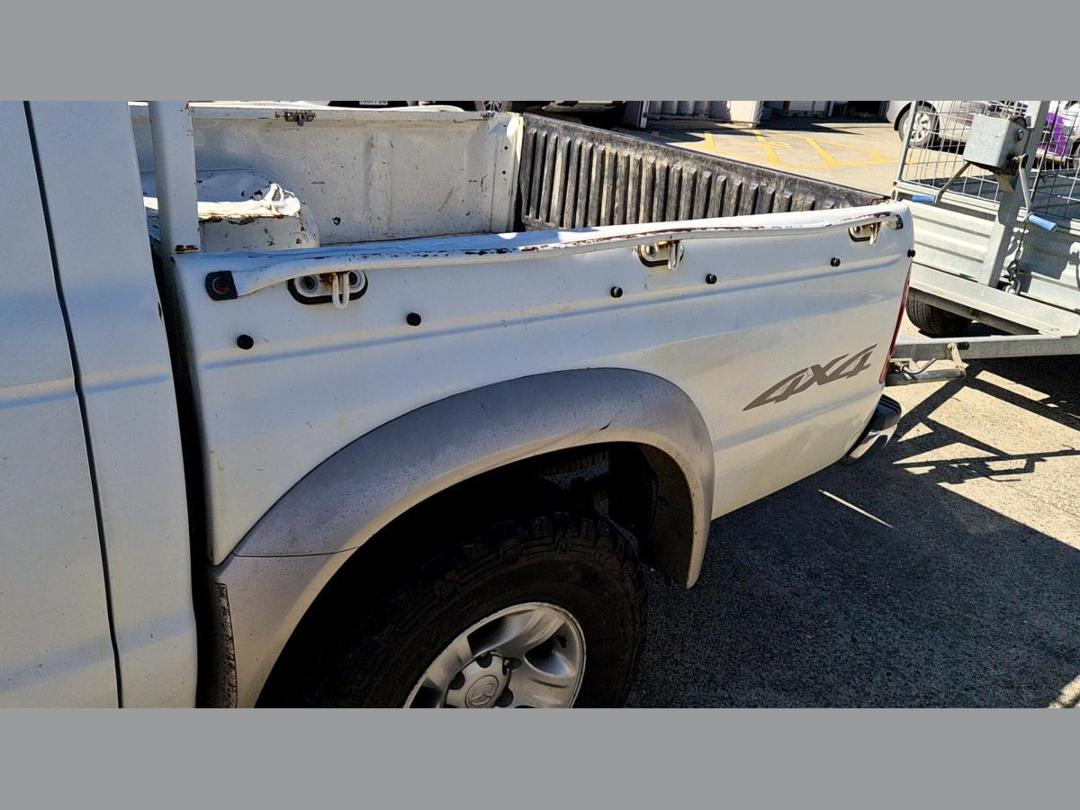 Photo '2' of Mazda Bounty DBL CAB W/S TD