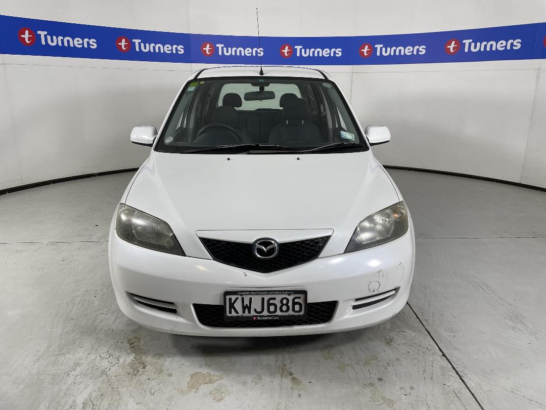 Photo '2' of Mazda Demio Photo '2' of Mazda Demio