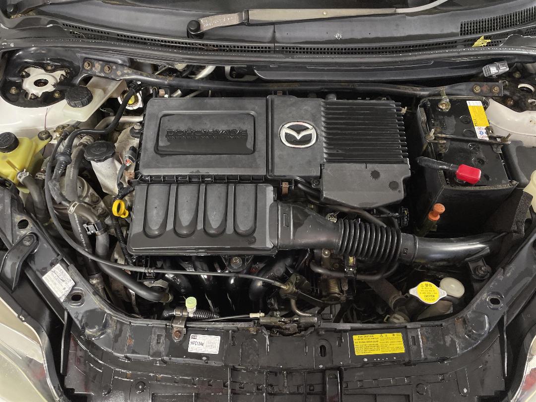 Photo '13' of Mazda Demio Photo '13' of Mazda Demio