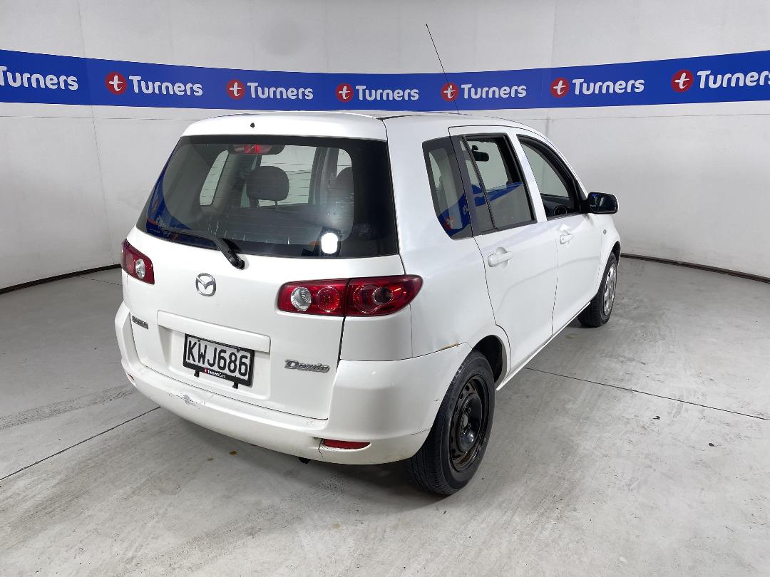 Photo '7' of Mazda Demio Photo '7' of Mazda Demio