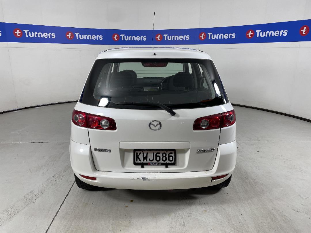 Photo '6' of Mazda Demio Photo '6' of Mazda Demio