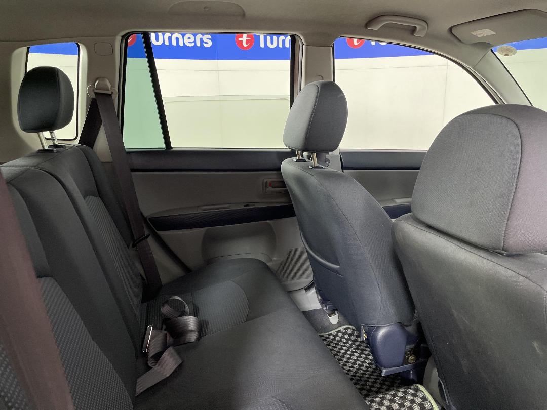 Photo '20' of Mazda Demio Photo '20' of Mazda Demio