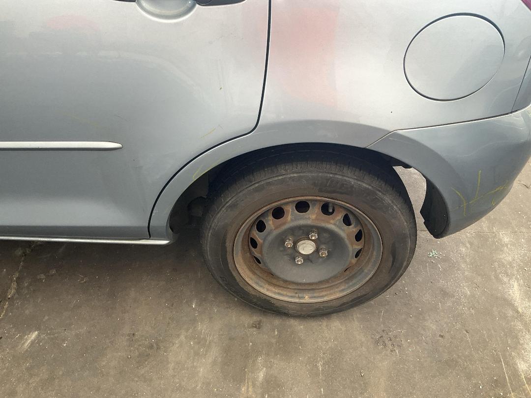 Photo '19' of Mazda Demio