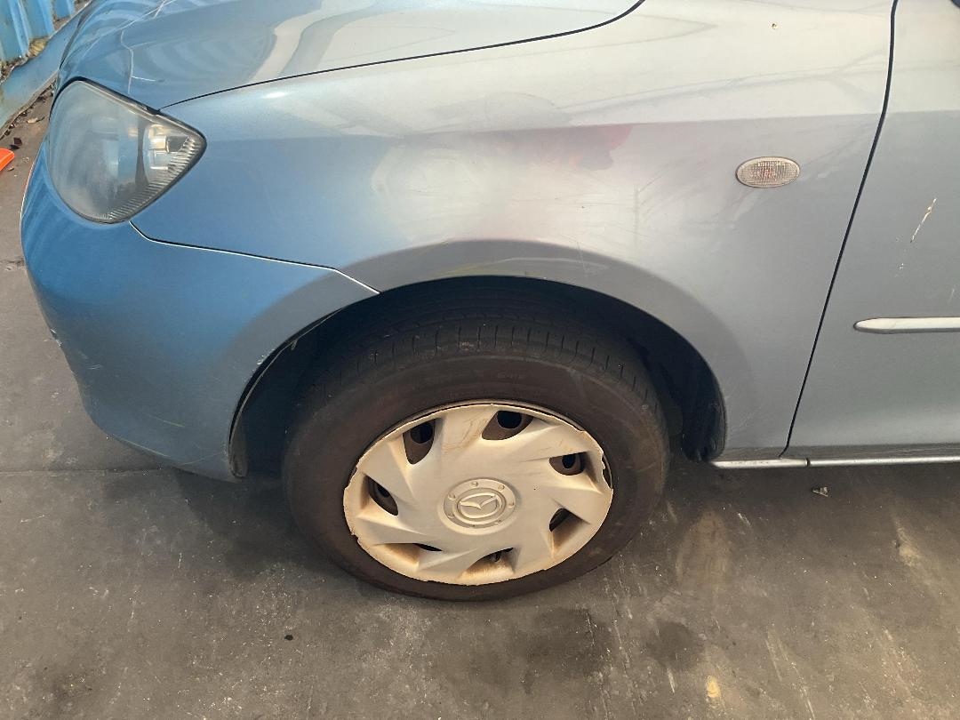 Photo '20' of Mazda Demio