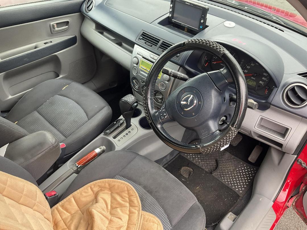 Photo '7' of Mazda Demio